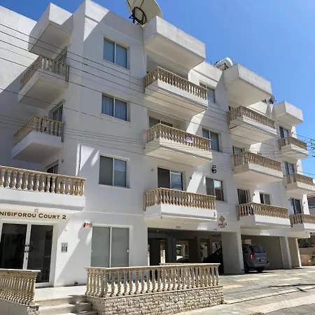 Vans 24~400 Meters To * Paphos