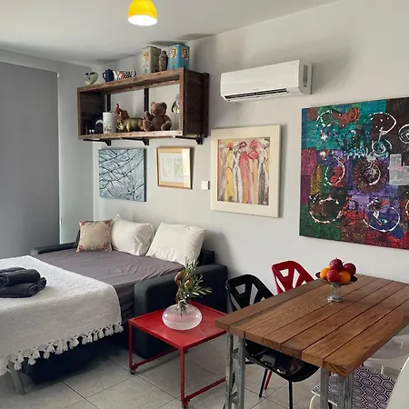 Apartment Vans 24~400 Meters To Paphos
