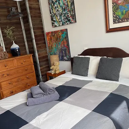Vans 24~400 Meters To Apartament